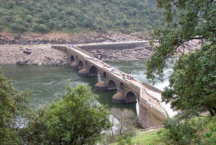 Antiguo puente